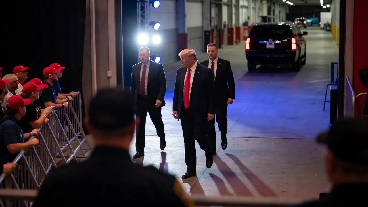 Donald Trump promet 5 000 dollars à chaque adulte américain si les républicains gardent le Congrès